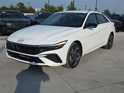 New 2025 Hyundai Elantra SEL