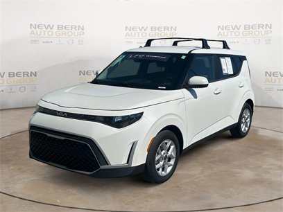 Used 2023 Kia Soul LX w/ LX Technology Package