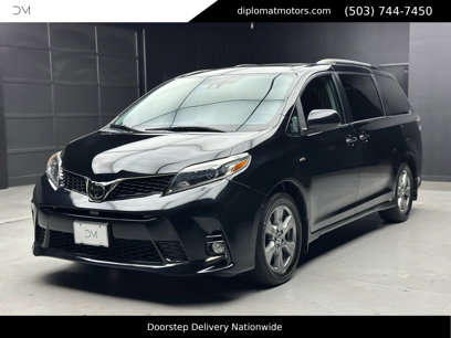 Used 2019 Toyota Sienna SE Premium