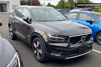 Used 2019 Volvo XC40 T5 Momentum