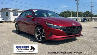 Used 2023 Hyundai Elantra SEL w/ Convenience Package