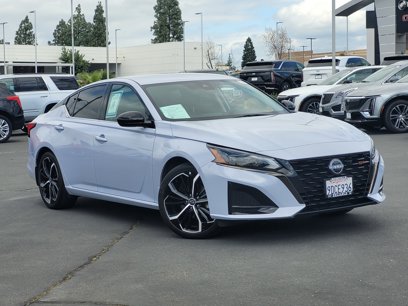 Used 2023 Nissan Altima 2.5 SR
