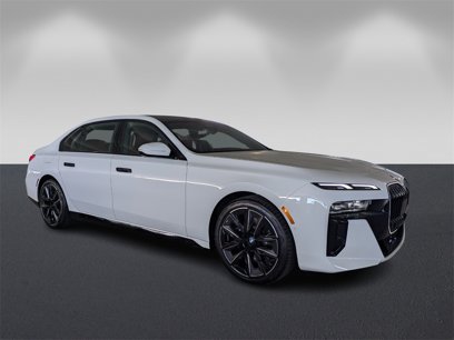 New 2025 BMW 740i w/ Premium Package