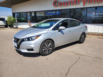 Used 2022 Nissan Versa SV w/ Trunk Package