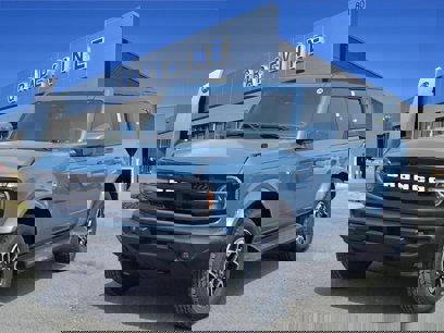 New 2025 Ford Bronco Outer Banks