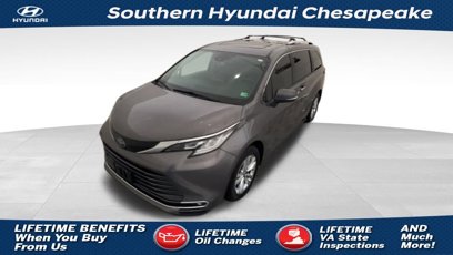 Used 2022 Toyota Sienna Limited