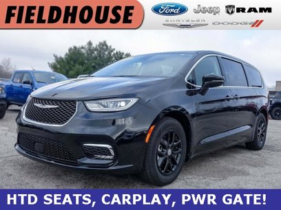 Used 2023 Chrysler Pacifica Touring-L