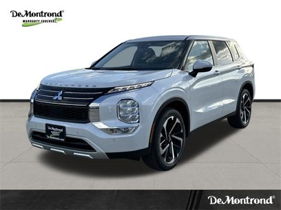 New 2024 Mitsubishi Outlander SE