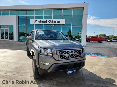 Used 2024 Nissan Frontier SV w/ SV Convenience Package