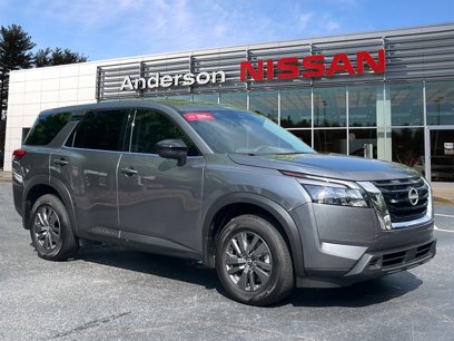 Certified 2025 Nissan Pathfinder S