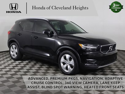 Used 2022 Volvo XC40 T4 Momentum