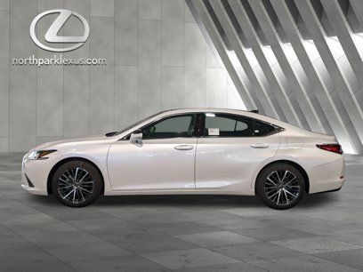 New 2025 Lexus ES 350 w/ Premium Package