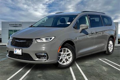 Used 2022 Chrysler Pacifica Touring-L