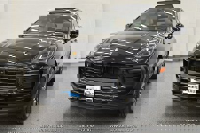 Used 2023 Porsche Macan w/ Premium Package Plus
