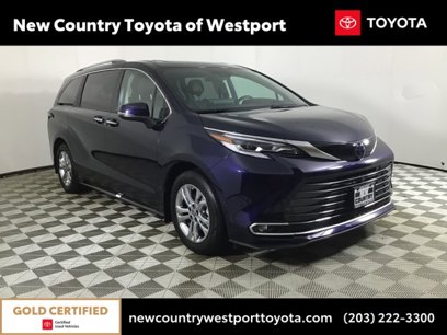 Used 2023 Toyota Sienna Platinum