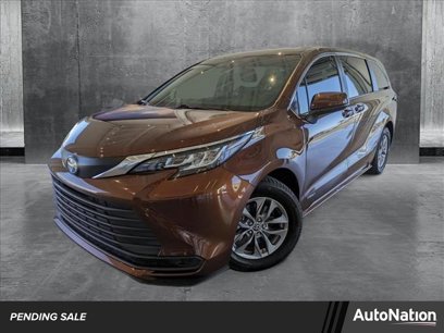 Used 2021 Toyota Sienna LE