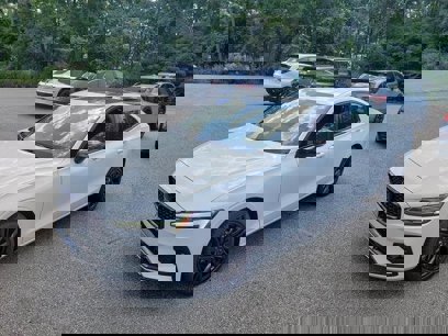 New 2024 Volvo S60 B5 Plus
