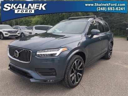 Used 2021 Volvo XC90 T6 Momentum w/ Climate Package