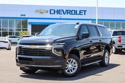 New 2025 Chevrolet Suburban LS
