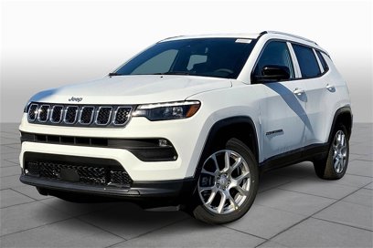 New 2023 Jeep Compass Latitude w/ Sun and Sound Group