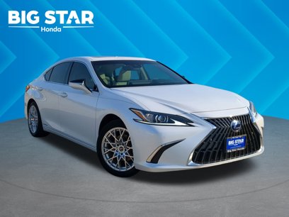 Used 2022 Lexus ES 300h w/ Premium Package
