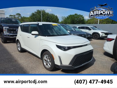 Used 2023 Kia Soul LX w/ Option Group 015