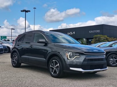 Certified 2024 Kia Niro LX