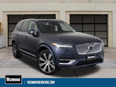New 2025 Volvo XC90 T8 Core