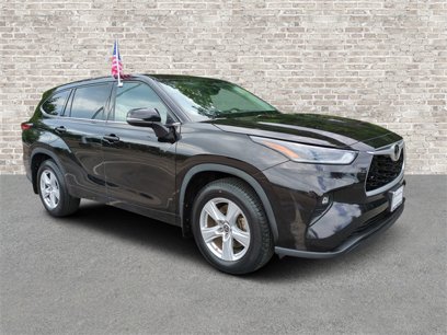 Used 2021 Toyota Highlander LE