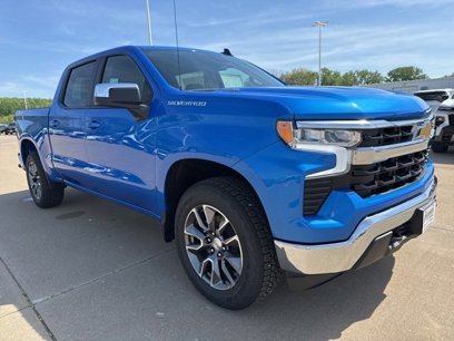New 2025 Chevrolet Silverado 1500 LT