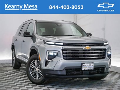 New 2025 Chevrolet Traverse LT w/ Driver Confidence Package