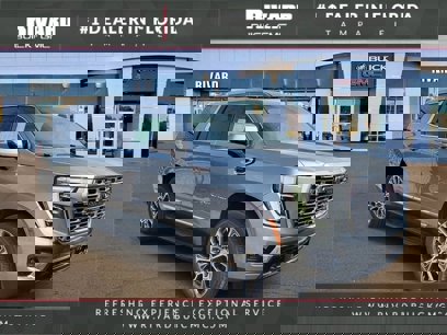 New 2025 GMC Yukon Denali