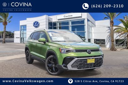 New 2025 Volkswagen Taos SE
