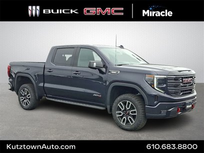 New 2025 GMC Sierra 1500 AT4 w/ AT4 Premium Package