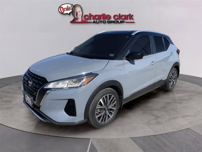 Used 2023 Nissan Kicks SV