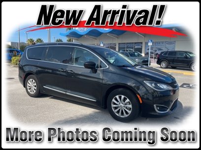 Used 2018 Chrysler Pacifica Touring-L