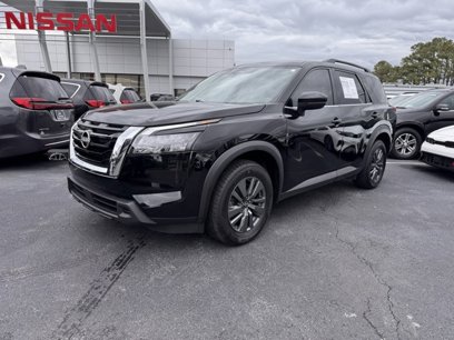 Used 2024 Nissan Pathfinder SV