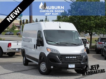 New 2024 RAM ProMaster 2500 w/ Premium Convenience Group