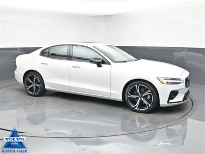 New 2025 Volvo S60 B5 Plus w/ Protection Package Premier
