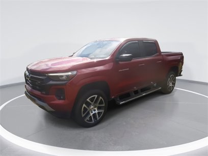 Used 2024 Chevrolet Colorado Z71 w/ Z71 Convenience Package 2