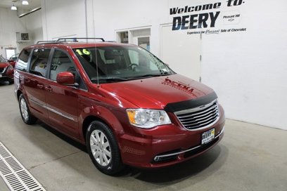 Used 2016 Chrysler Town & Country Touring