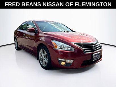 Used 2013 Nissan Altima 2.5 SV w/ Navigation Pkg
