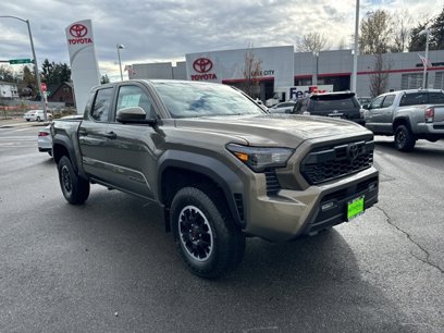 New 2024 Toyota Tacoma SR5
