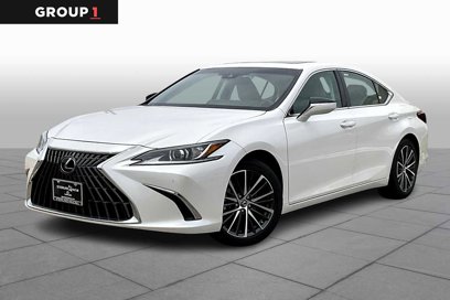 Used 2025 Lexus ES 300h w/ Premium Package