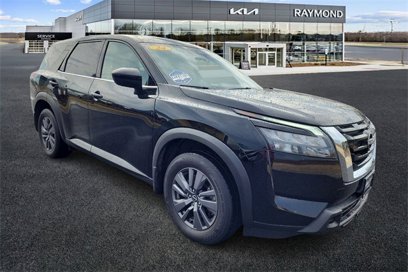 Used 2024 Nissan Pathfinder S w/ Cargo Package