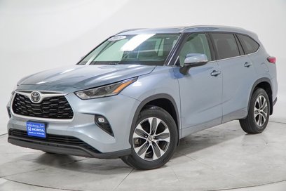 Used 2021 Toyota Highlander XLE