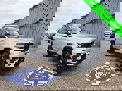 New 2025 Jeep Grand Cherokee Altitude