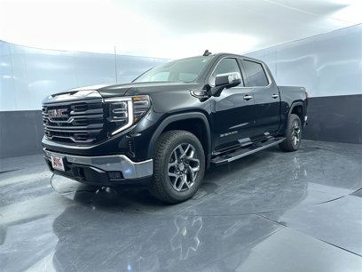 New 2025 GMC Sierra 1500 SLT w/ SLT Premium Plus Package