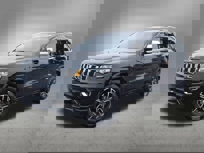 Used 2017 Jeep Grand Cherokee Limited w/ Trailer Tow Group IV