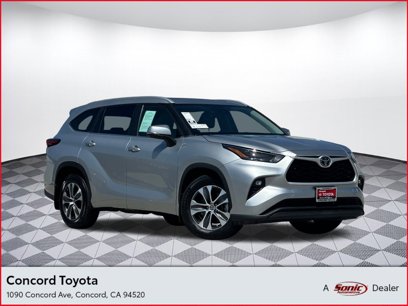 Used 2023 Toyota Highlander XLE